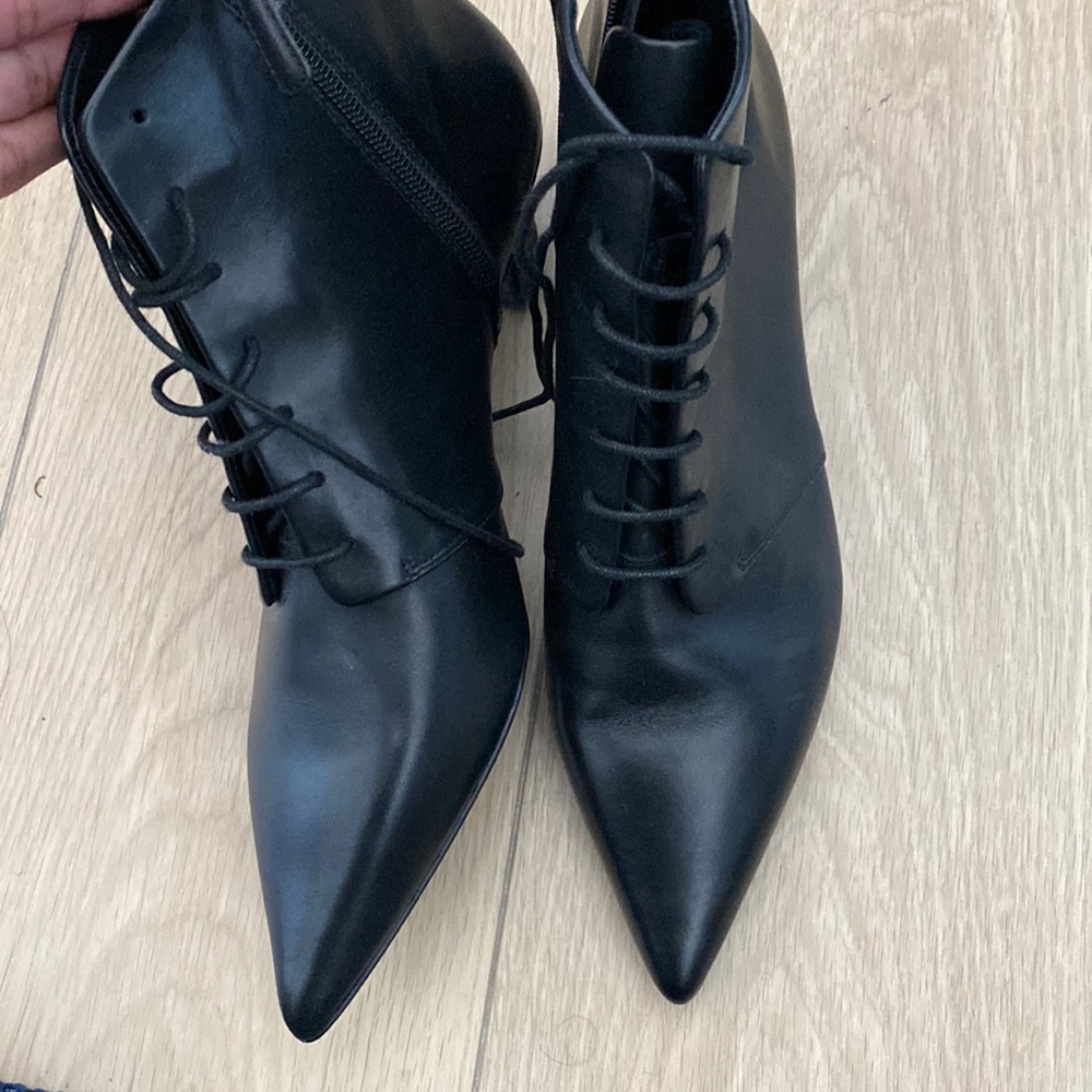 NEW Nine West Lace up Booties Kitten Heel Sz 9.5